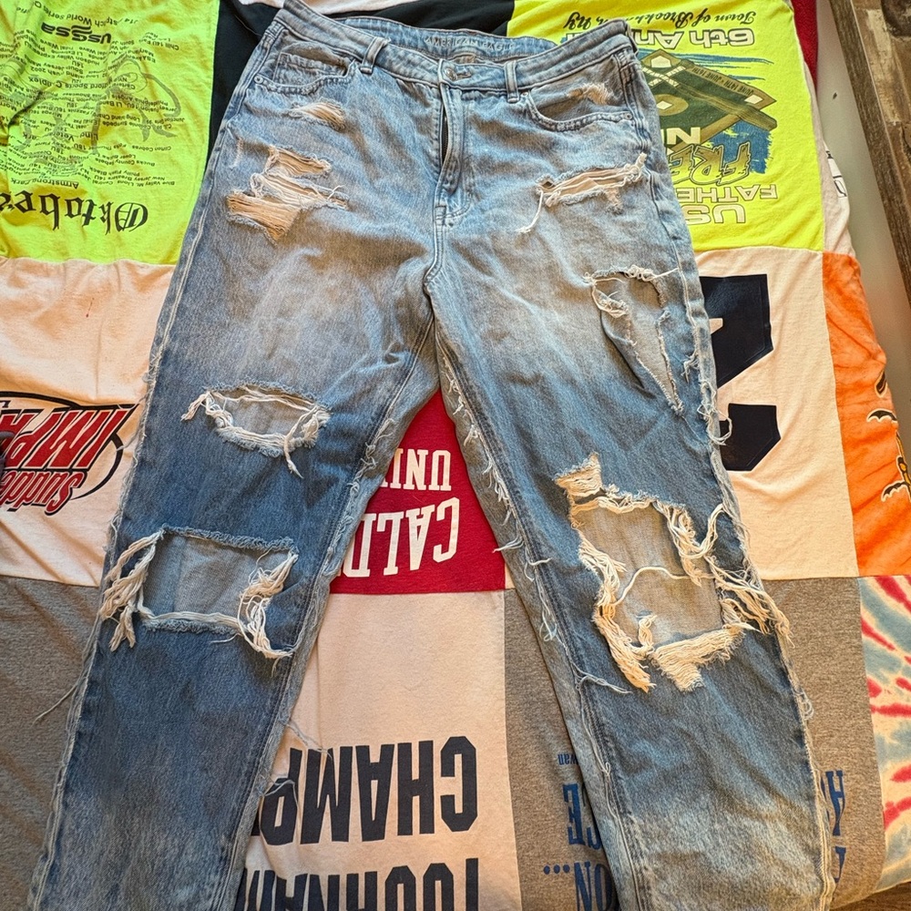 American Eagle Light Blue ripped Jeans